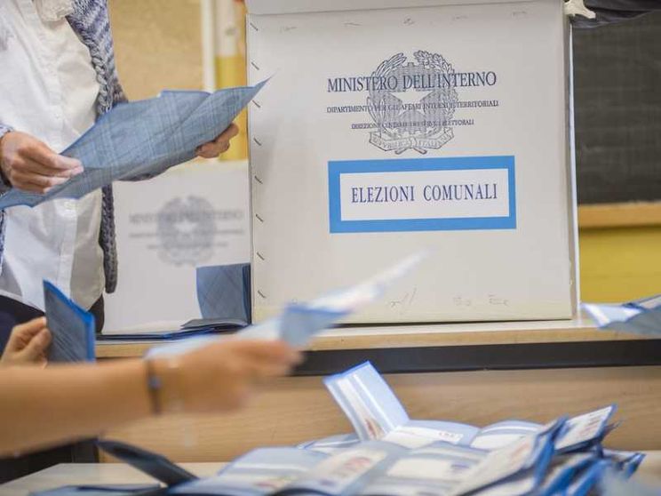 Alle urne per scegliere 971 sindaci. I comuni e le cose da sapere
