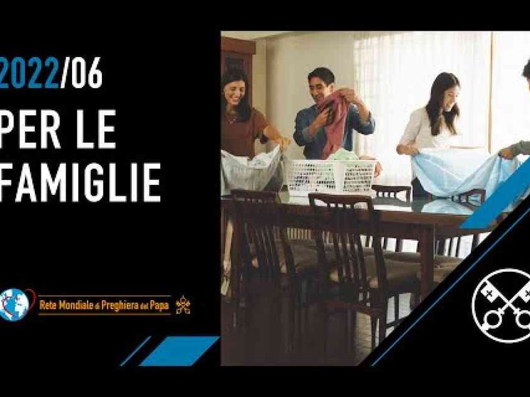 Papa: la famiglia nucleo della santità da vivere ogni giorno