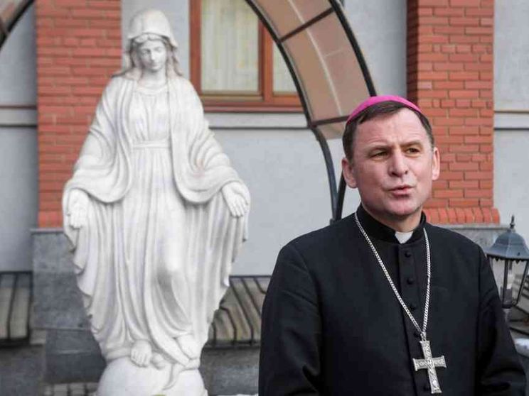 Il vescovo di Kharkiv: «Macerie e famiglie separate, la gente è depressa»