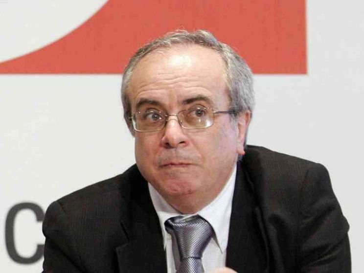 Stimolare e mai disprezzare chi serve la cosa pubblica