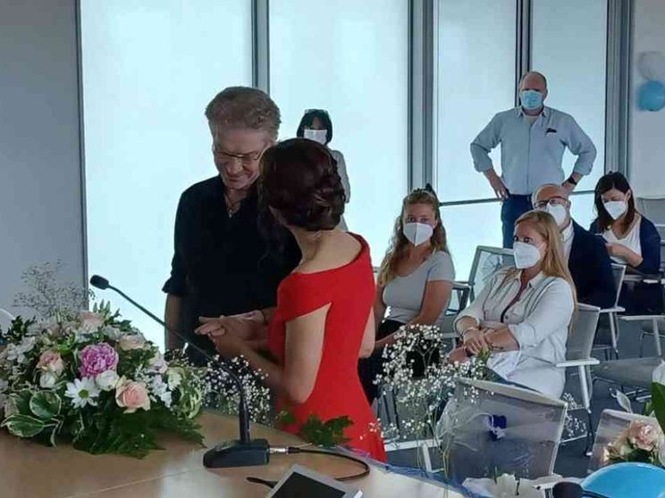 Vita da manager, l’infarto che ribalta tutto, le nozze in ospedale...