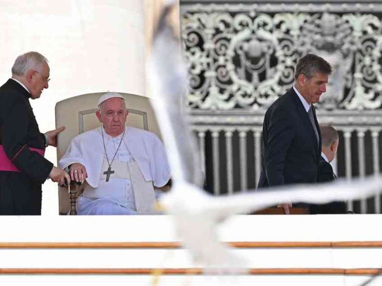 Il Papa: la guerra in Ucraina non "abitudine", ma martirio di un popolo