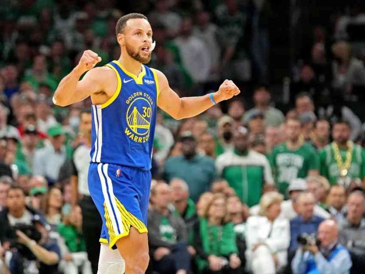 Curry il fenomeno, tra fede e canestri