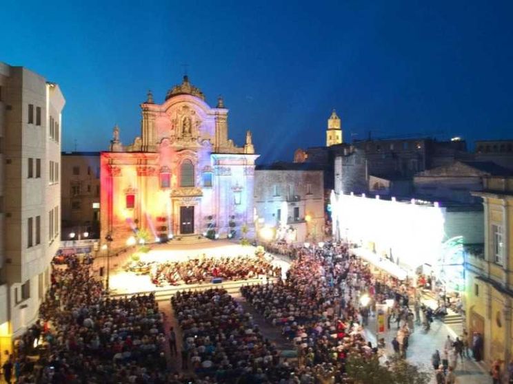 «Avvenire» d’estate, stagione di Feste