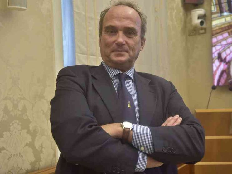 «Estate col virus, ma il Covid è cambiato. Bisogna capirlo»