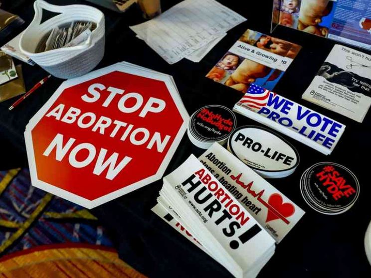 Aborto, i vescovi Usa: «Un momento storico. Ora ogni donna abbia sostegno»