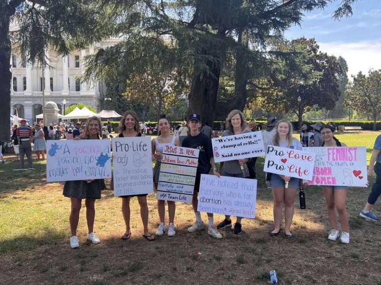 Manchin e Sinema, i senatori dem che fermano la legge federale Usa sull’aborto