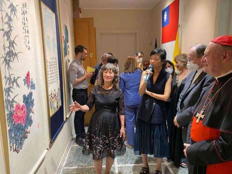 Al via la mostra "Friendly Taiwan meets Fratelli tutti"