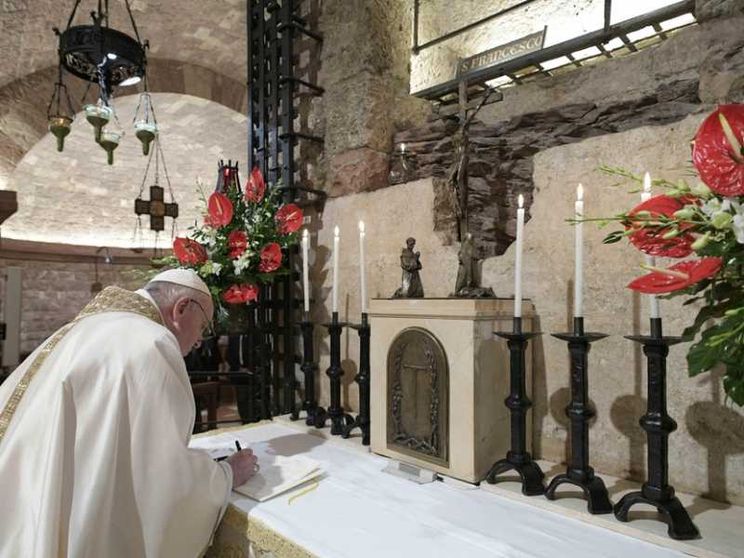 Il Papa il 24 settembre ad Assisi. E il 25 a Matera al Congresso Eucaristico