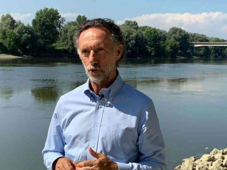 «Siccità, stiamo ballando sul Titanic. Ritardi decennali e regole sbagliate»