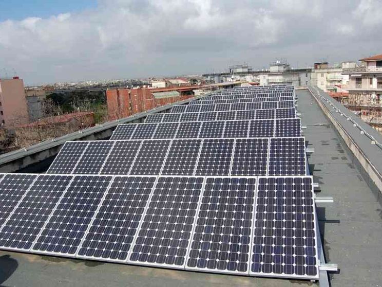 Comunità energetiche ancora al palo: le associazioni scrivono al governo