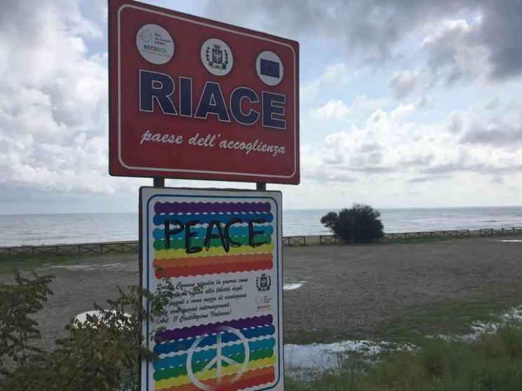 Un appello per Mimmo Lucano: il Modello Riace vive, sosteniamolo insieme