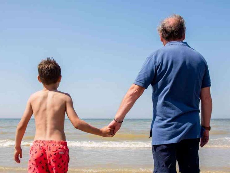 Perché vivere con un bravo nonno può decidere di una vita