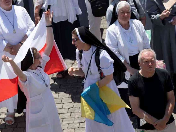 Il Papa: per l'Ucraina chi può si dia veramente da fare per i negoziati