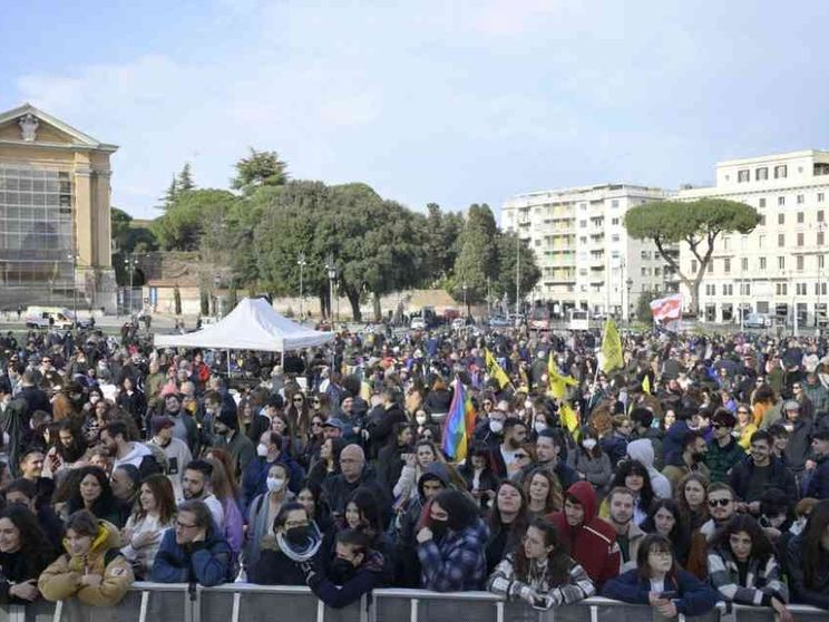 L’Italia ritorna nelle piazze per la pace. Manifestazioni in cinquanta città