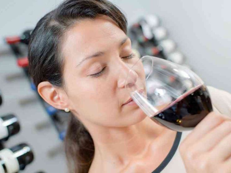 Gusto e olfatto persi: sei mesi per riabilitarli