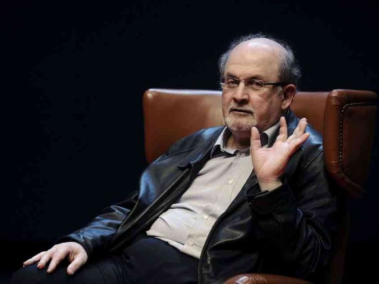 Rushdie ferito gravemente. «L'aggressore vicino all'estremismo sciita»