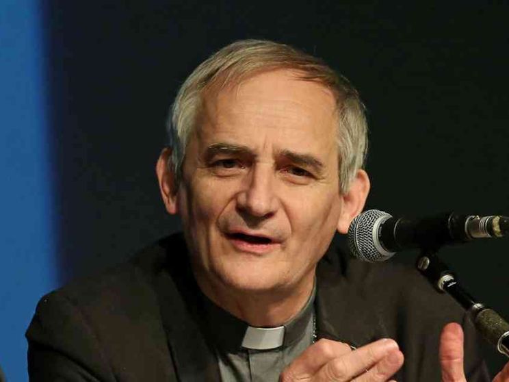 Zuppi: riaprire ora vita e speranza. Disincanto, valori e scelte forti