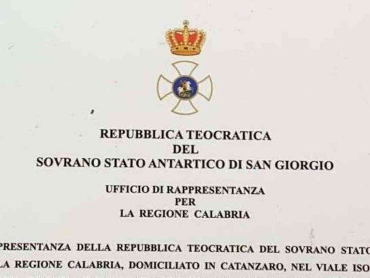 La truffa dello “Stato teocratico Antartico” (che non esiste)