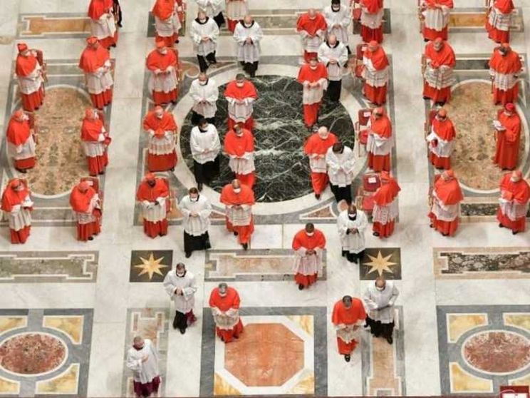 Cardinali di tutto il mondo con il Papa: quello che c'è da sapere sul Concistoro