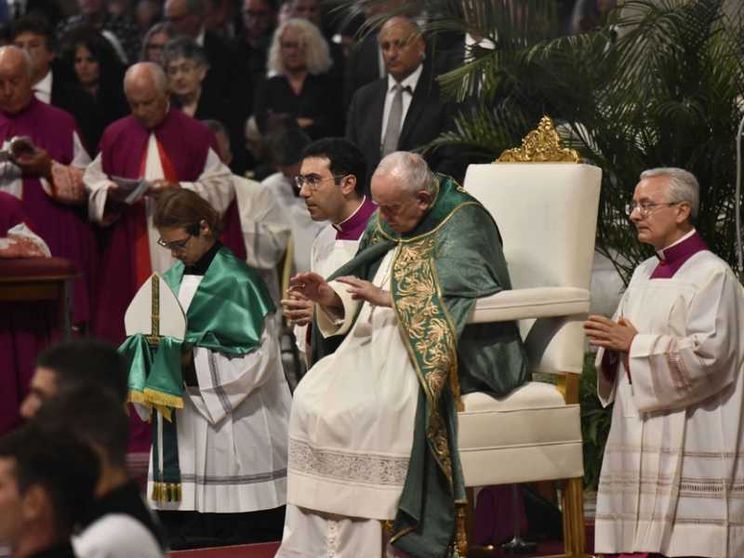 Papa Francesco ai cardinali: mai perdere lo stupore, via di salvezza
