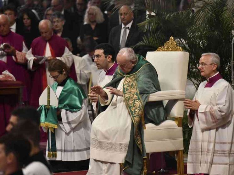 Papa Francesco ai cardinali: mai perdere lo stupore, via di salvezza