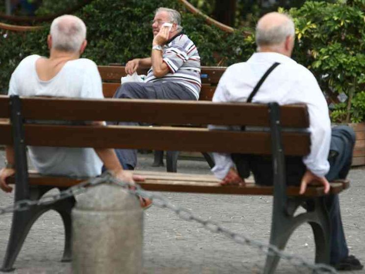 Società in cerca di idee nuove per il «secolo della vecchiaia»