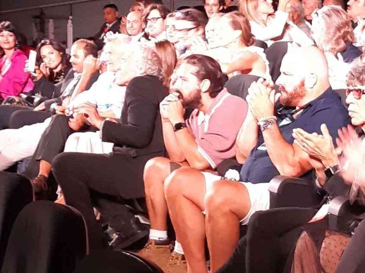 Shia LaBeouf al Lido: «Padre Pio mi ha salvato la vita»