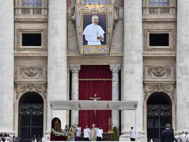 Giovanni Paolo I è beato. "Volto di una Chiesa lieta e non arcigna"