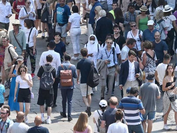 La società civile: accorciare le distanze tra il Paese e il Palazzo