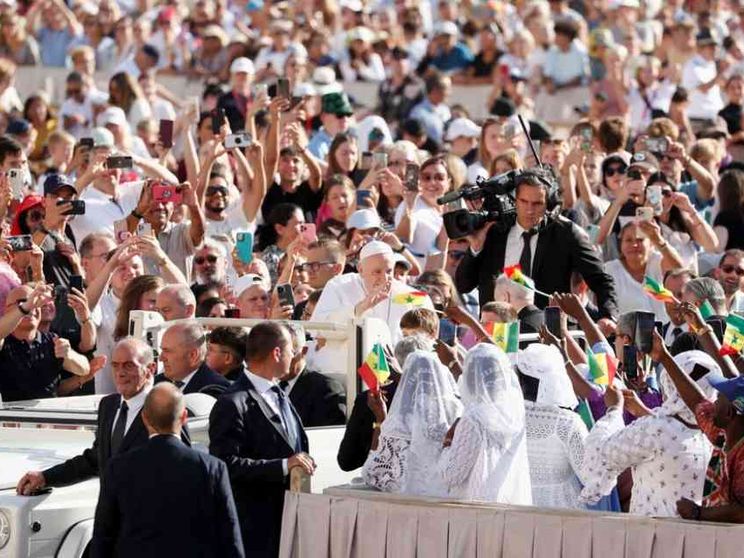 Il Papa: stiamo vivendo una guerra mondiale, fermiamoci!