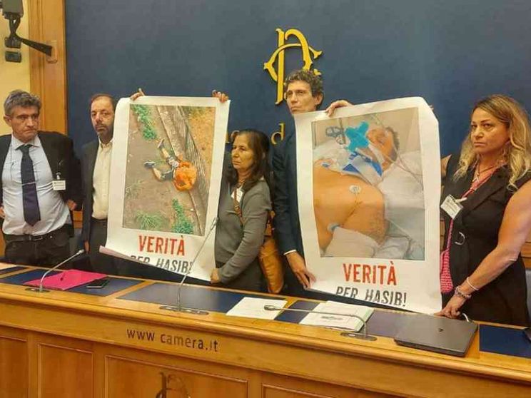 Roma, disabile vola dalla finestra di casa durante un controllo di polizia