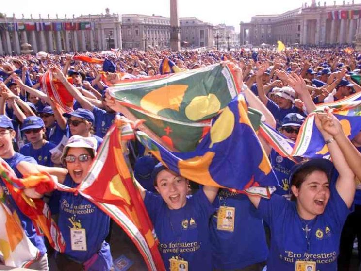 Il Papa ai giovani: come Maria, abbiate fretta di andare verso l'altro