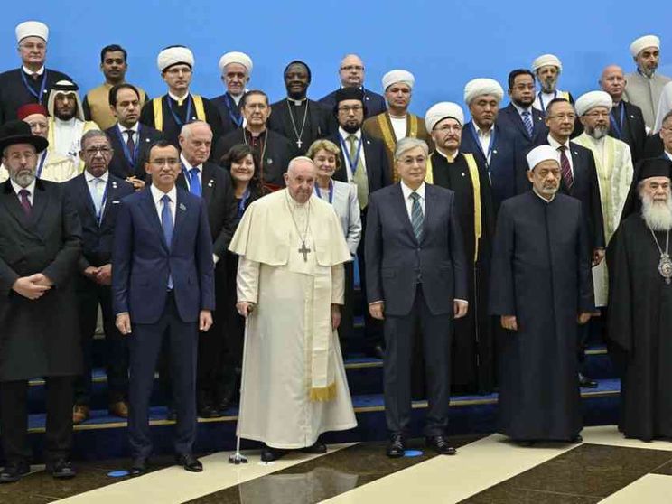 Papa: Dio è pace, mai profanarlo con l'odio. Possibile incontro con Kirill