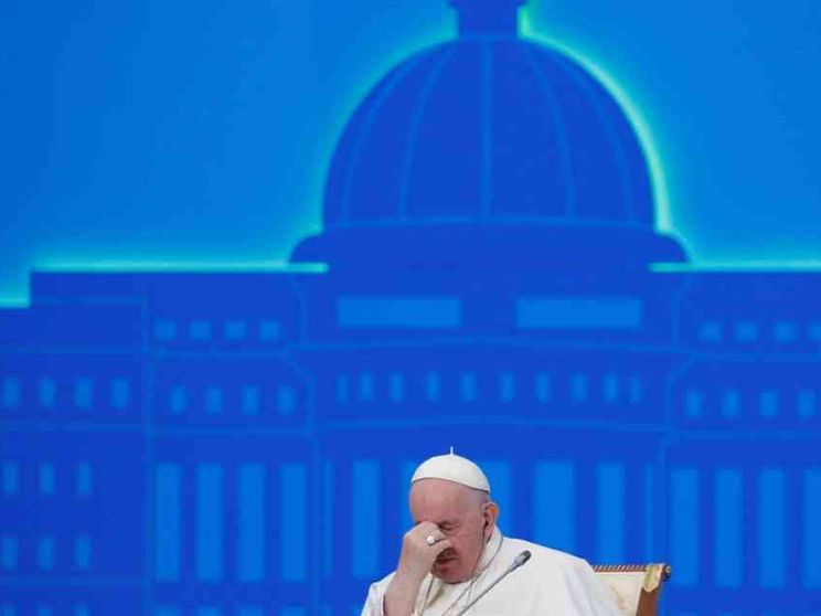 Il Papa: "Solo servendo la pace si resta nella storia"