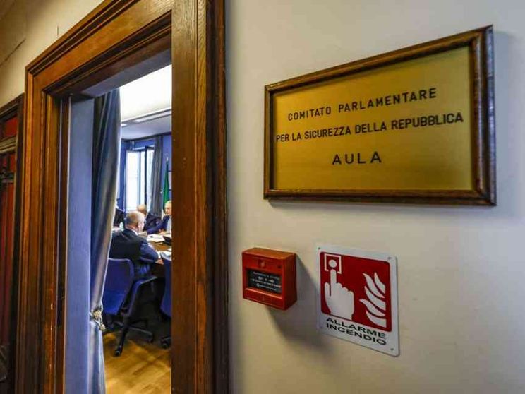 Gabrielli al Copasir: non c'è l'Italia nei dossier su soldi russi ai partiti