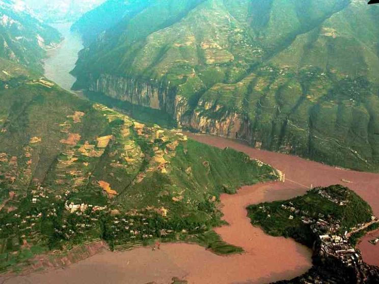 Cina, il piano di una maxi diga in Tibet allarma le comunità