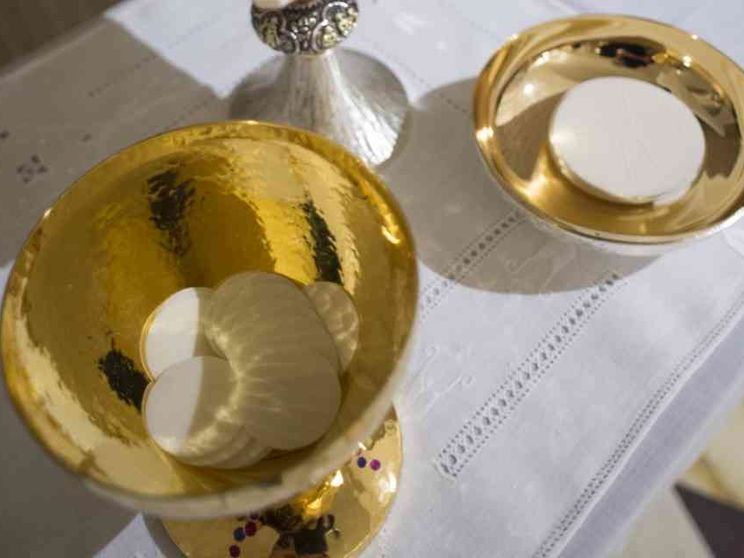 Congresso eucaristico al via, le ostie dai detenuti di due carceri