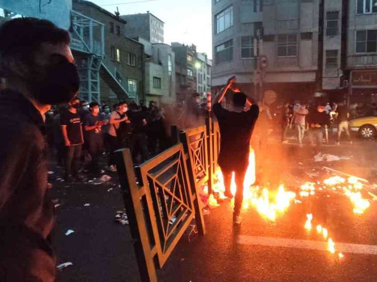 Almeno 31 uccisi nelle proteste per la morte di Mahsa