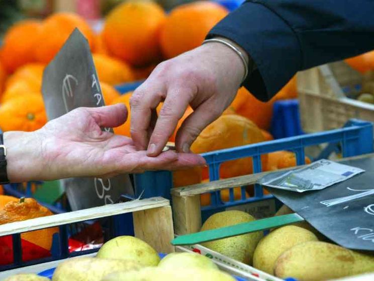 Confcooperative e Censis: 10 milioni di poveri in Italia