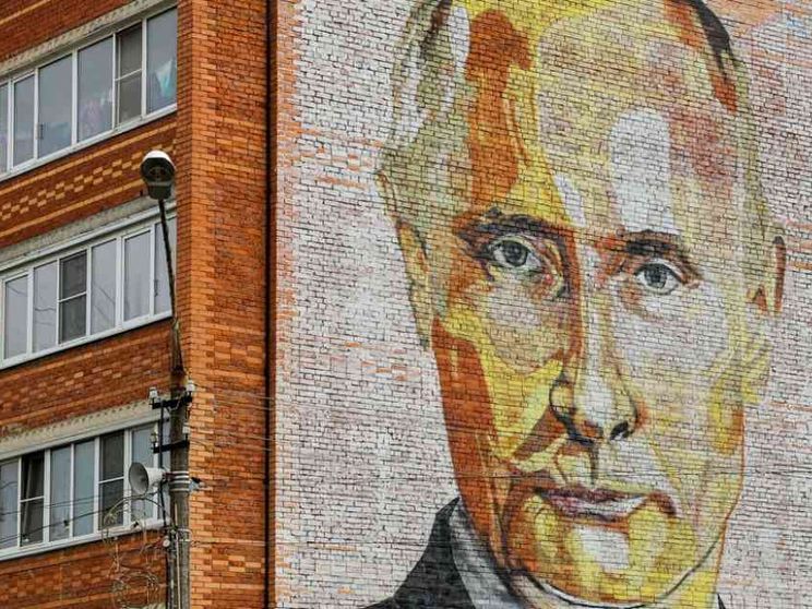 Putin compie 70 anni: il compleanno più amaro di uno zar rimasto solo