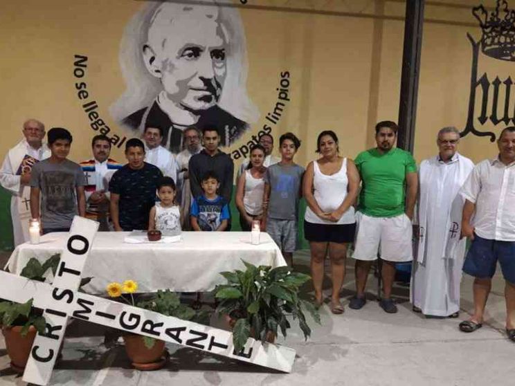 Santo il vescovo dei migranti modello per l'accoglienza