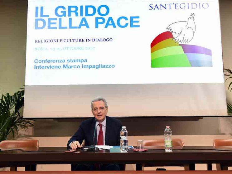 Il Papa al Colosseo il 25 con Sant'Egidio. A novembre la manifestazione