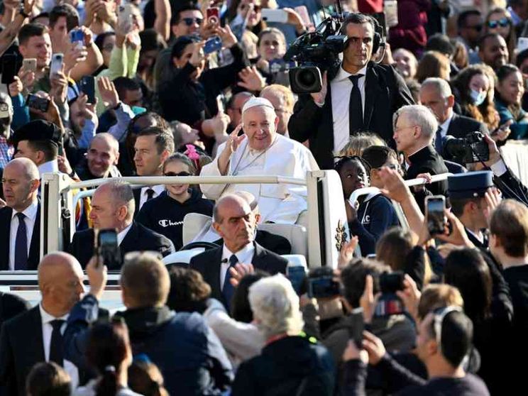 Papa Francesco: porto dentro di me il dolore del popolo ucraino