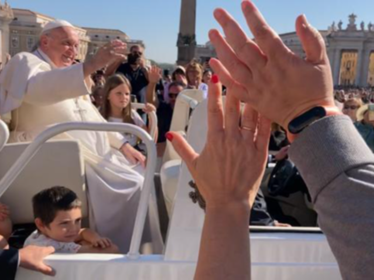 Papa Francesco a Cl: «Don Giussani padre e maestro. Avanti nell'unità»