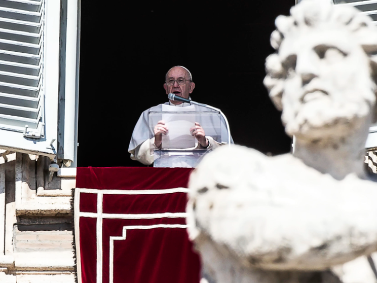 Il Papa: martedì Rosario dei bimbi, con AcS. «Affidiamo gli ucraini a Maria»