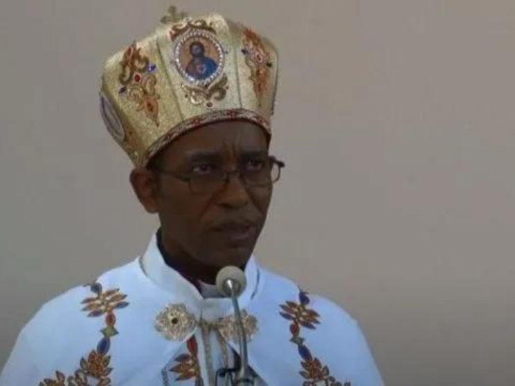 Isayas contro la Chiesa, arrestati senza ragione un vescovo e due preti