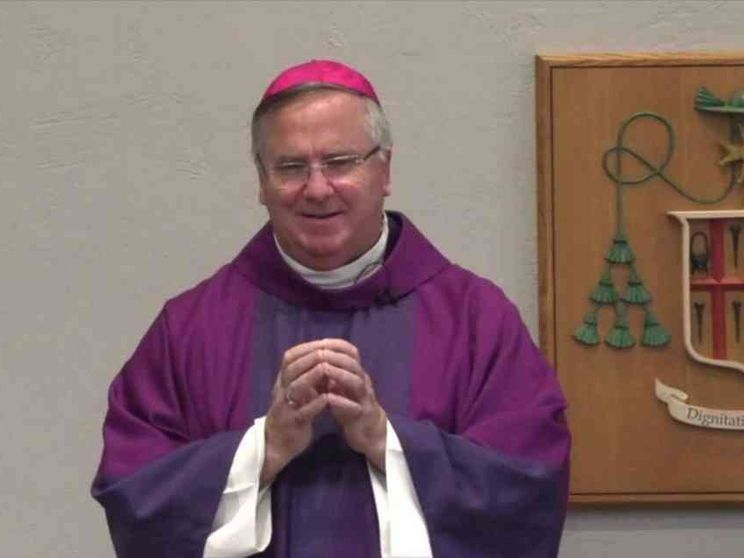 Il vescovo dopo il suicidio della sorella: aiutare chi soffre nella psiche