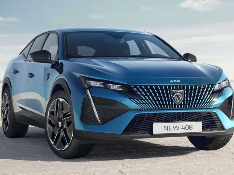 Peugeot 408, ora è ordinabile l'auto che cambia le regole del gioco