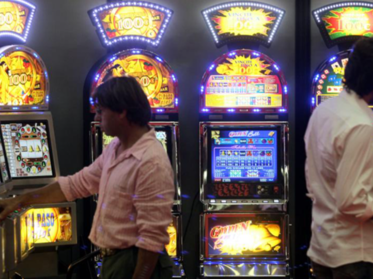 Altro che crisi: slot e scommesse sfilano agli italiani 140 miliardi